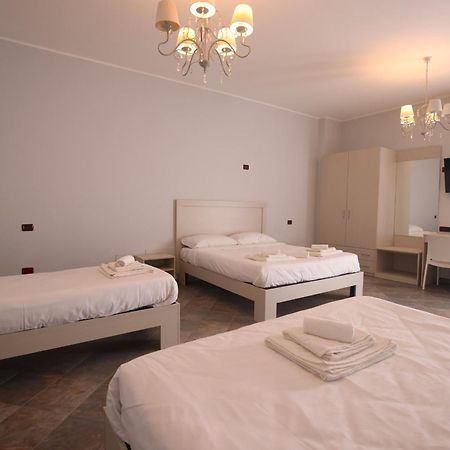 B&B Royal Sellia Marina Esterno foto