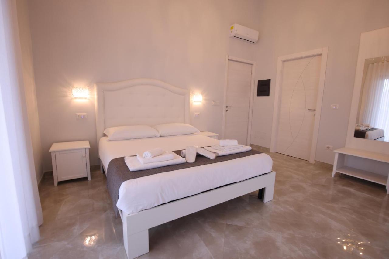 B&B Royal Sellia Marina Esterno foto