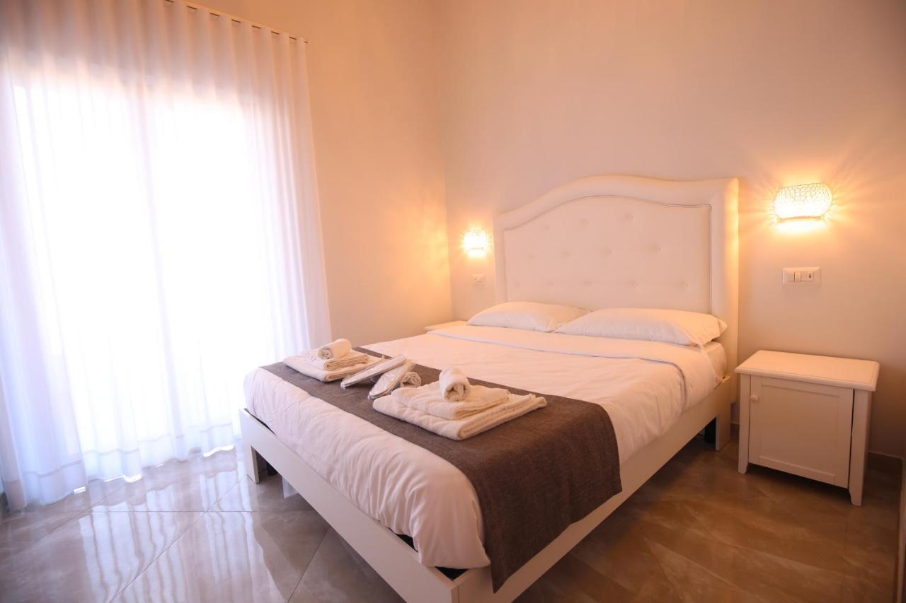 B&B Royal Sellia Marina Esterno foto