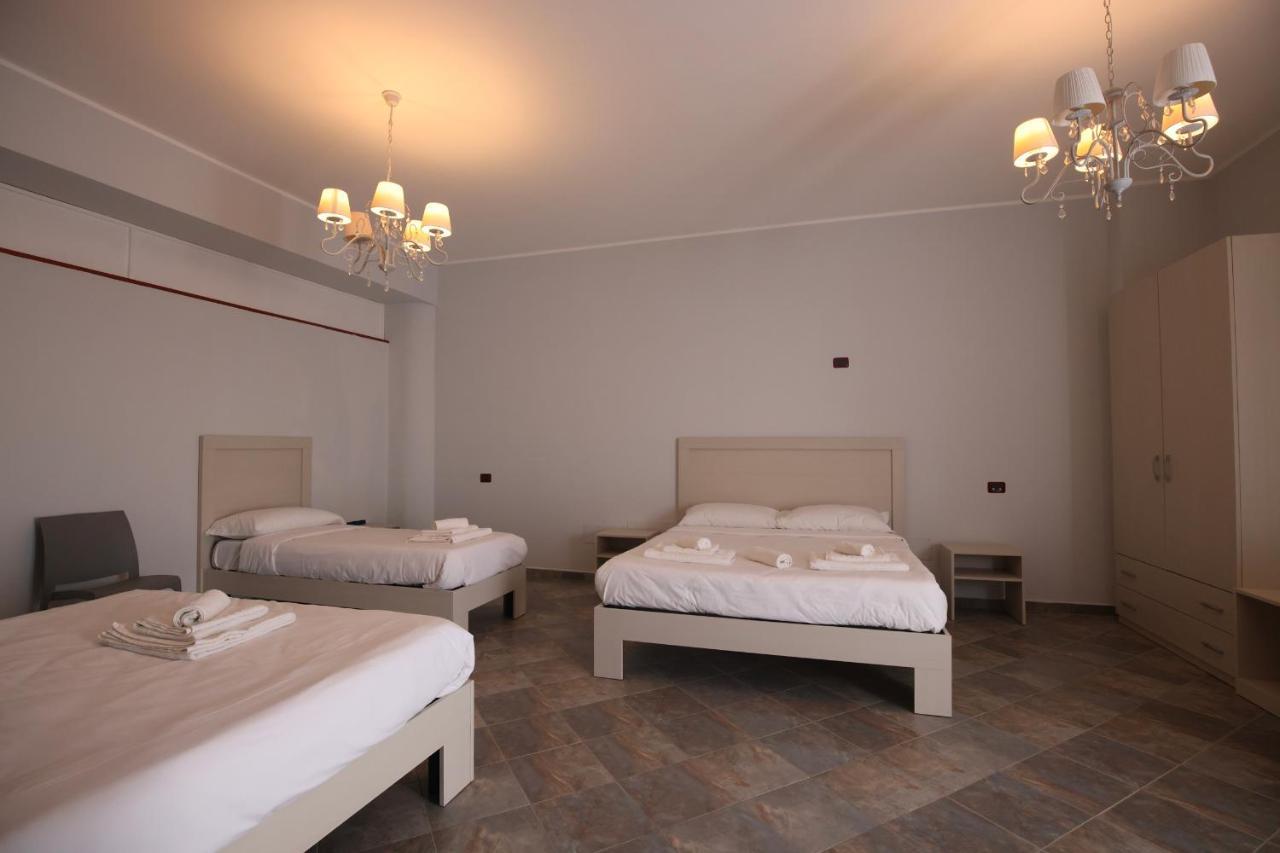 B&B Royal Sellia Marina Esterno foto