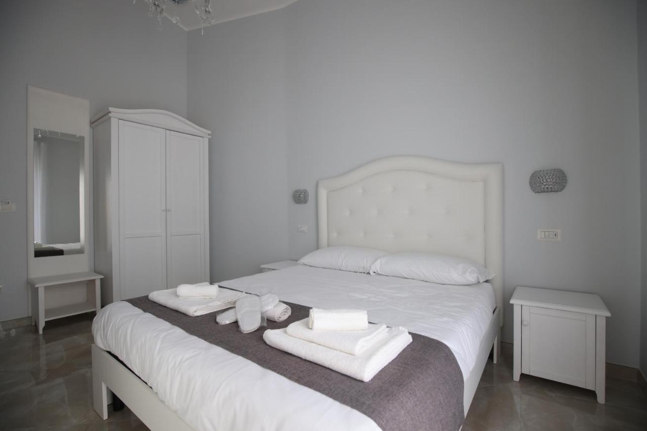 B&B Royal Sellia Marina Esterno foto