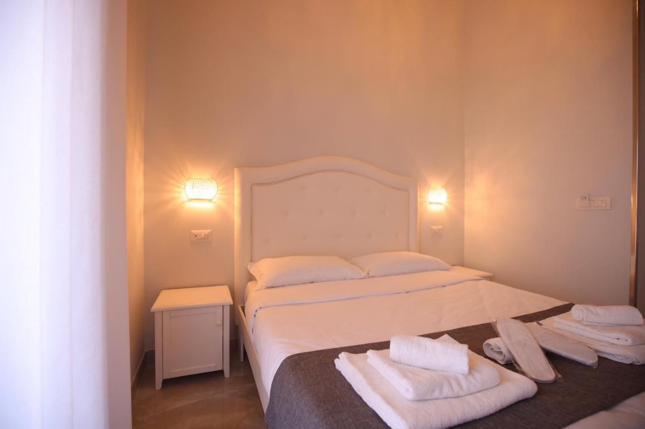 B&B Royal Sellia Marina Esterno foto