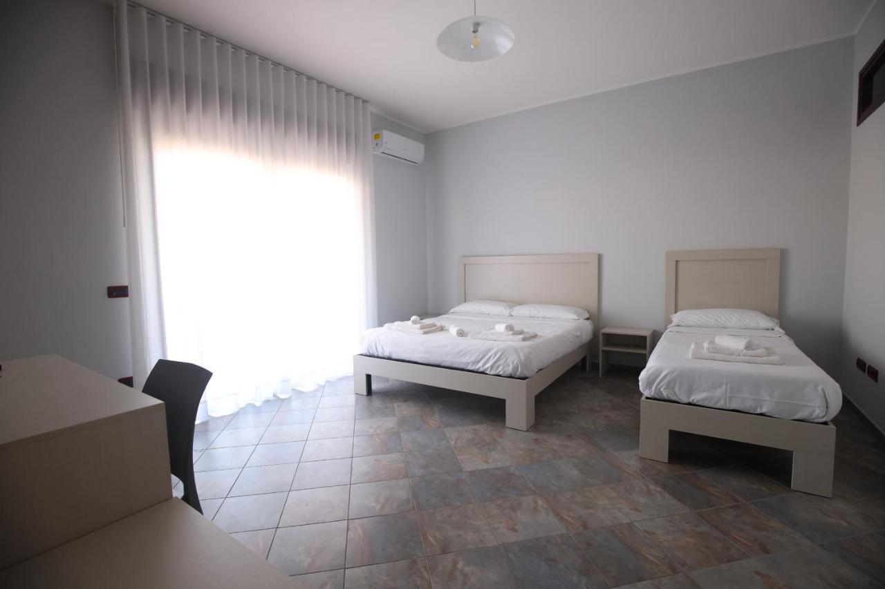 B&B Royal Sellia Marina Esterno foto