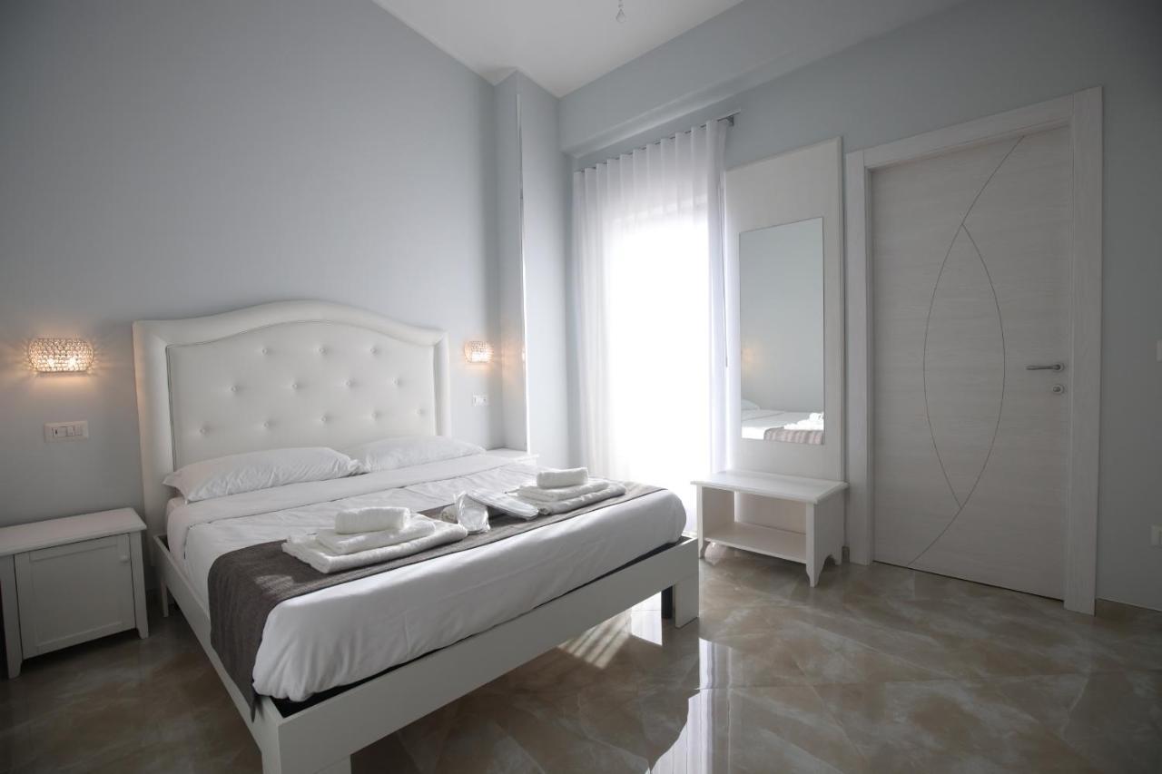 B&B Royal Sellia Marina Esterno foto