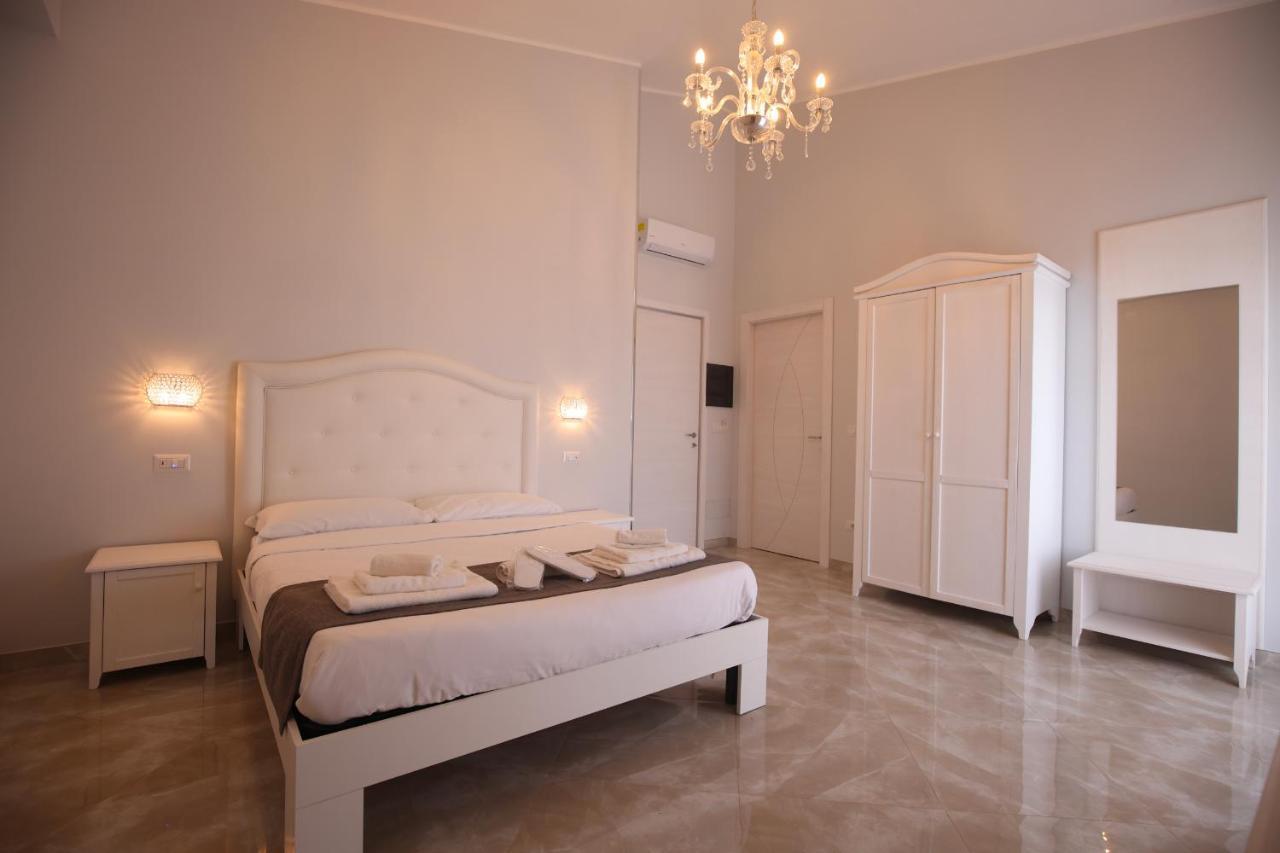 B&B Royal Sellia Marina Esterno foto