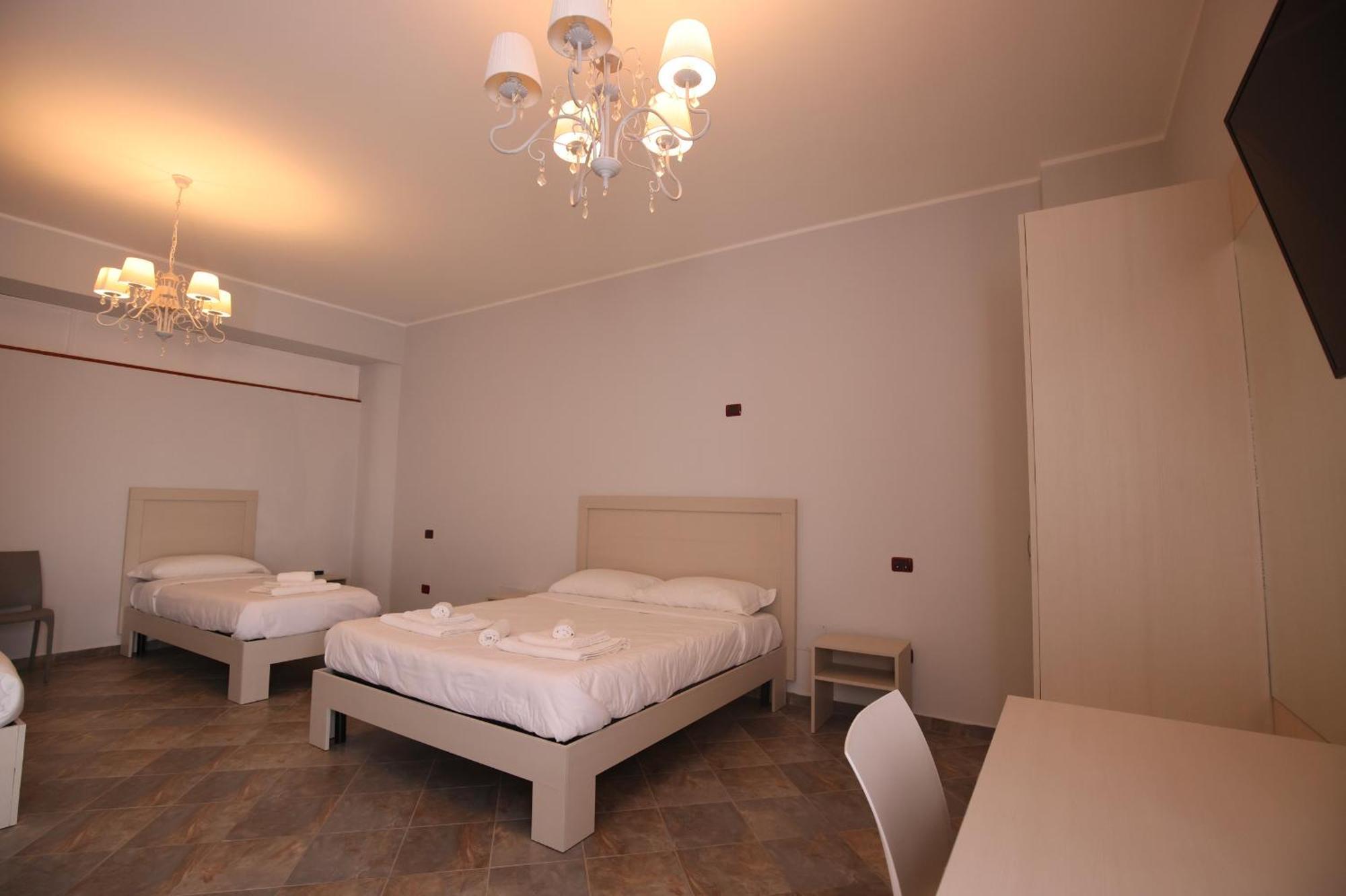 B&B Royal Sellia Marina Esterno foto